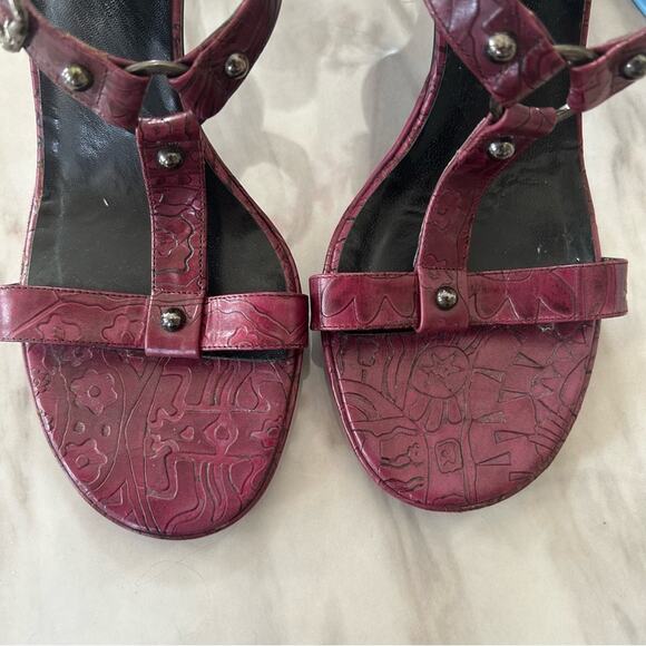 Via Spiga Plum Purple Hand Tooled Leather T-Strap Sandals - Picture 3 of 9